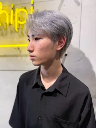 ショート kanta 梅田 韓国ハイトーンのヘアスタイル