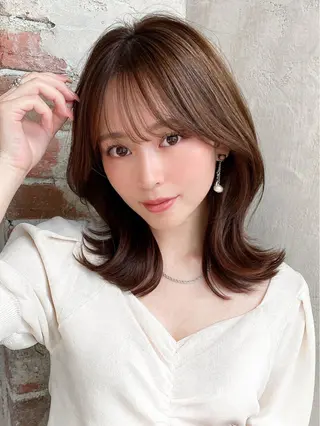 ミディアム カラー 山﨑 翼のヘアスタイル