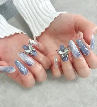 ネイル Lilly Co.のネイルデザイン