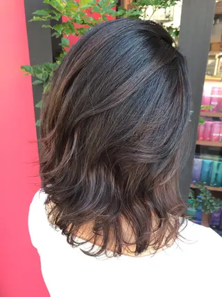 カラー 坂野 結子のヘアスタイル
