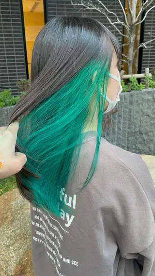 セミロング カラー 安田和洋 ブリーチカラー特化のヘアスタイル