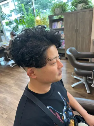 ショート パーマ メンズ 小川 音哉「fluer」のヘアスタイル
