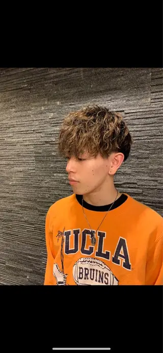 ミディアム パーマ 牧 颯斗のヘアスタイル