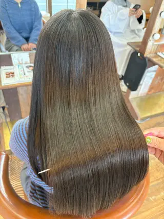 セミロング レナ┊︎髪質改善 ┊︎シルクストレートのヘアスタイル