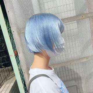 ショート カラー ヘアアレンジ 🩶【推しハイトーン 】yuzu🩶のヘアスタイル