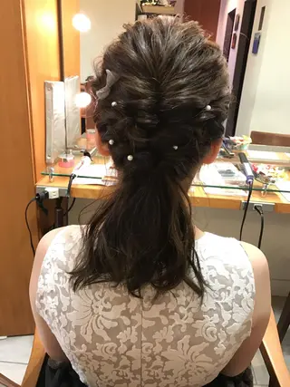 セミロング ヘアアレンジ 🪐脱白髪染め 🪐松尾菜々美のヘアスタイル