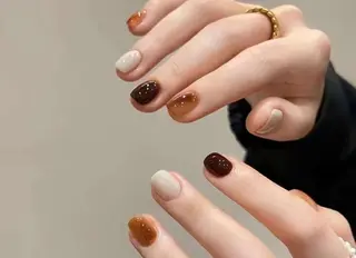 ネイル VIVIAN リサのネイルデザイン