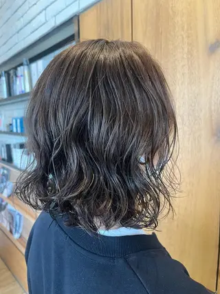 ミディアム カラー パーマ 三島 有佳里のヘアスタイル