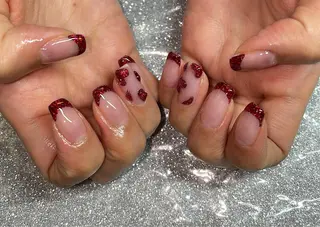 ネイル VIERU 🌈🎀💖のネイルデザイン