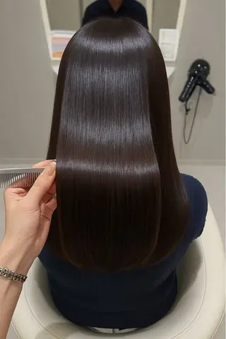 ロング ✨縮毛矯正✨艶髪✨️ 髪質改善✨鴻巣✨️のヘアスタイル