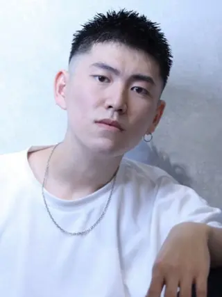 ショート パーマ、縮毛矯正特化 松本真那斗のヘアスタイル