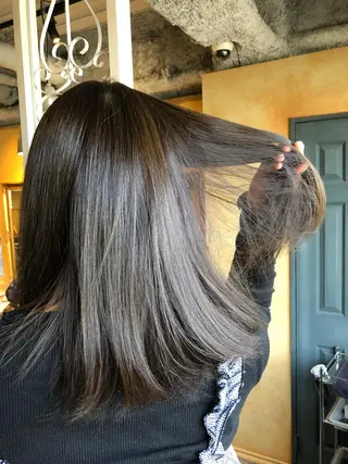 ロング La fith  hair chill 松山大街道店所属・不動令 認定カラーリストのヘアスタイル