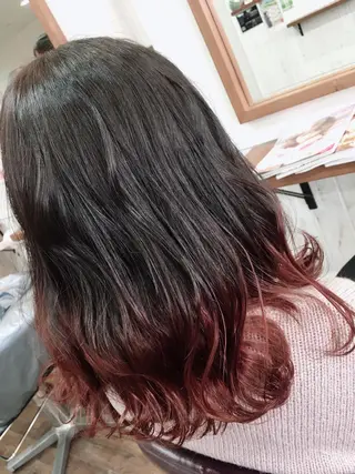 ミディアム カラー 塩崎 明菜のヘアスタイル