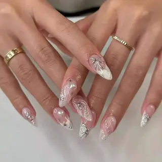 ロング Bling Salonのネイルデザイン