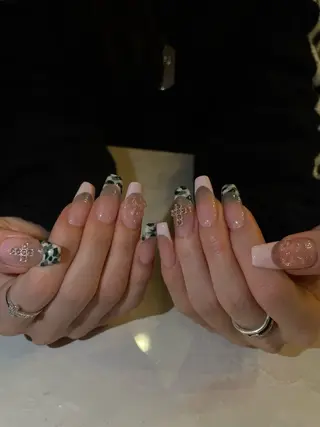 ネイル lillion🌙 anのネイルデザイン