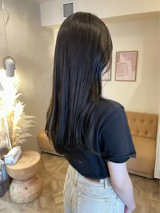 ロング Bond Story りき カラーモデルのヘアスタイル