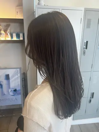ロング カラー 上田 愛來のヘアスタイル