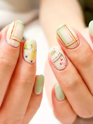 ネイル Lilly nail オーナーMikuのネイルデザイン