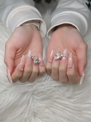 ネイル Lee Nailsのネイルデザイン