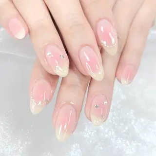 ネイル shiro所属・shiro あやかのネイルデザイン