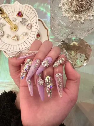 ネイル CREVIO小美玉店 店長RIRIのネイルデザイン