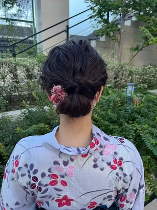 セミロング ヘアアレンジ 🌺まなみ/ うる艶カラー🌺のヘアスタイル