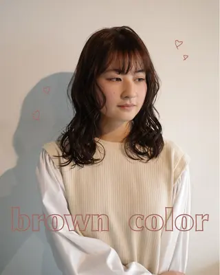 セミロング カラー 安藤 結花のヘアスタイル