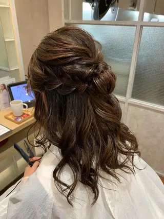 ミディアム ヘアアレンジ 伊藤 いほみの眉毛・アイブロウイメージ