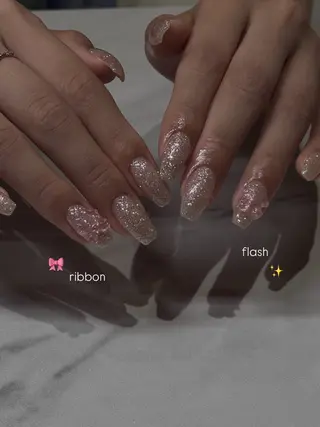 ネイル mikoto 🎀 艶々美フォルムのネイルデザイン