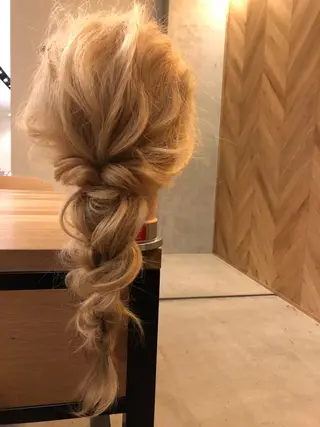 セミロング reverie【レヴリー】所属・夜23時まで予約🉑 reverieあきらのヘアスタイル