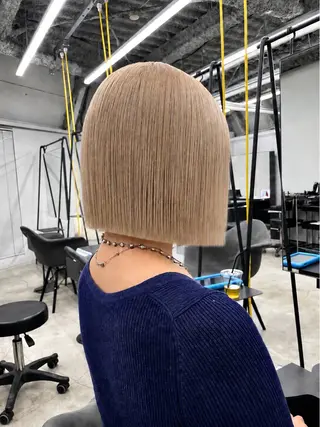 ショート カラー 🔥二刀流美容師🔥 渋谷/近澤瑠以✂︎のヘアスタイル