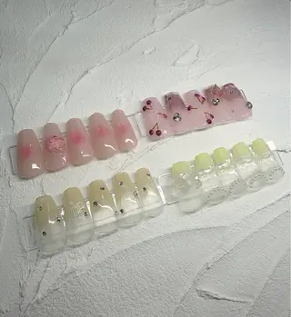 ネイル KUGO SALON所属・KUGO SALON めぐみのネイルデザイン