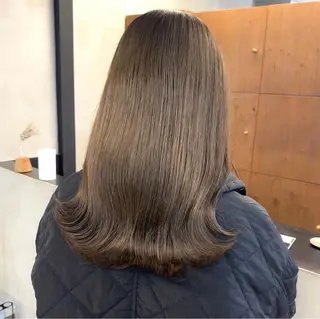 セミロング カラー パーマ ヘアアレンジ メンズ キッズ ネイル マツエク・マツパ アイブロウ 前川 朋香のヘアスタイル