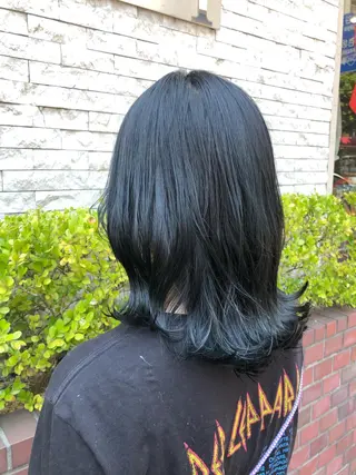 ミディアム suzuka （スズ）のヘアスタイル