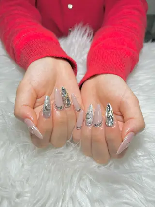 ネイル Miki 本町駅｜💅‎🤍のネイルデザイン