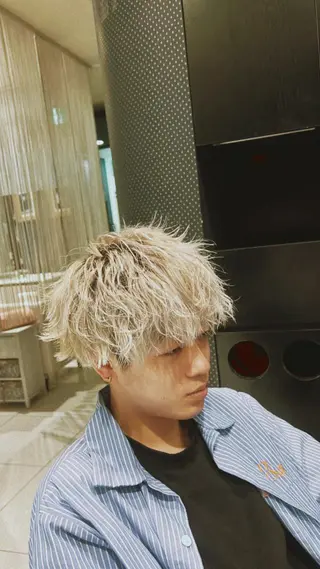 メンズ SEIYA メンズパーマ職人のヘアスタイル
