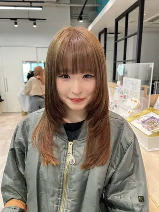 セミロング カラー 🌞レイヤー×カラー 前川那津美🌞のヘアスタイル
