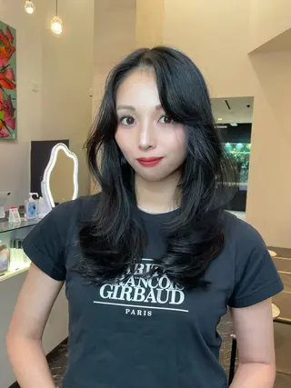 セミロング 韓国✖️網紅🖤 パーマYURIYAのヘアスタイル
