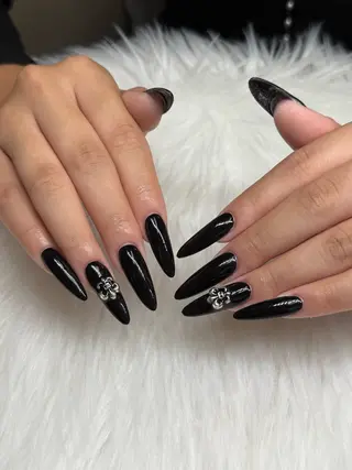 ネイル hazuki ☽ 5月予約受付中✨のネイルデザイン