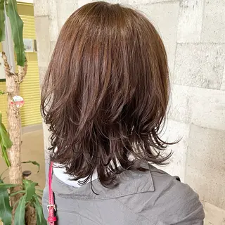 ミディアム カラー パーマ 村上 遥香 店長スタイリストのヘアスタイル