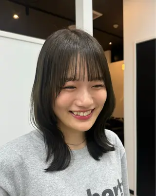 ミディアム カラー 𝘀𝗮𝗲 ⑅*/ 艶髪/ショートボブのヘアスタイル