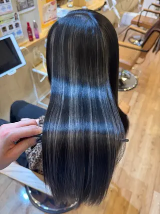 ロング 西邑 心のヘアスタイル