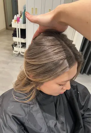 ミディアム カラー ROBIN所属・指名数No.1 /NAOYAのヘアスタイル