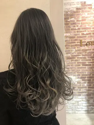 ロング カラー パーマ ヘアアレンジ ネイル マツエク・マツパ レイヤー&カラー 人気美容師倉崎涼のヘアスタイル