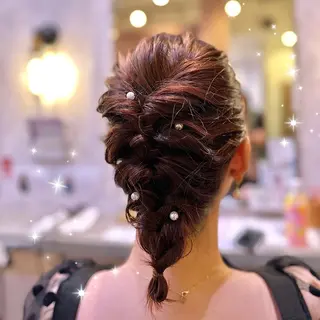 ミディアム ヘアアレンジ 梅田 夢七のヘアスタイル