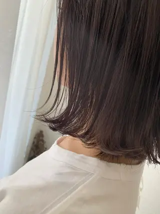 ミディアム カラー fio マナミのヘアスタイル