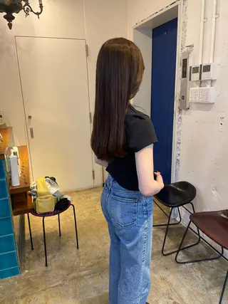 ロング カラー MIOベージュカラー 柔らかいカラーのヘアスタイル