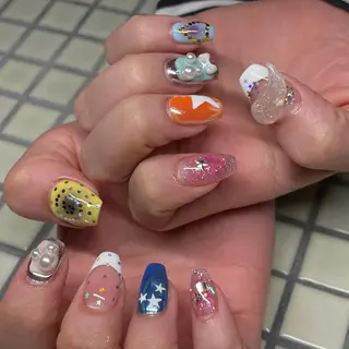 ネイル ー 葉のネイルデザイン