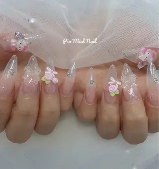 ミディアム Pio Mielのネイルデザイン