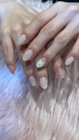 ネイル crystal ⭐︎ colorのネイルデザイン